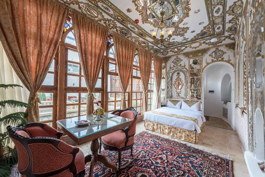 isfahan Ghasre Monshi hotel